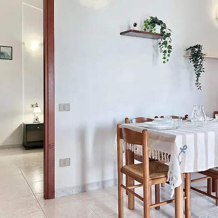 Near The Center - A Combination Of Relaxation And Unique Views Διαμέρισμα Villasimius