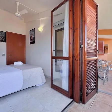 Near The Center - A Combination Of Relaxation And Unique Views Lejlighed *